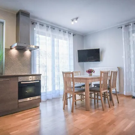 Apartamenty Na Wyspie - Casa Marina - Parking Svinoústí Exteriér fotografie