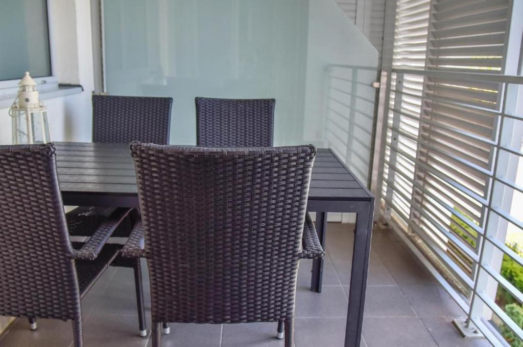 Na Wyspie - Casa Marina - Parking Apartment