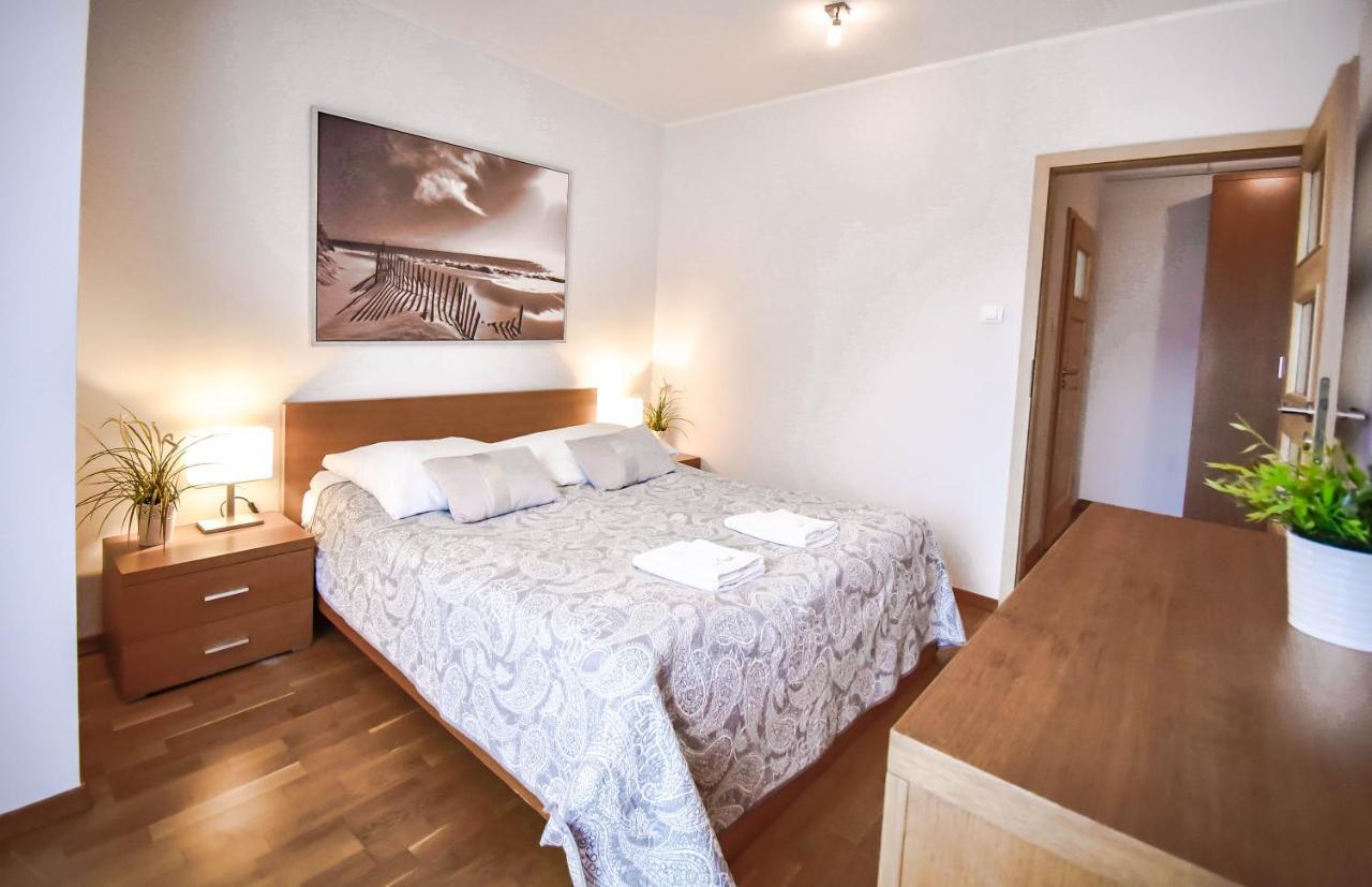 Na Wyspie - Casa Marina - Parking Apartment