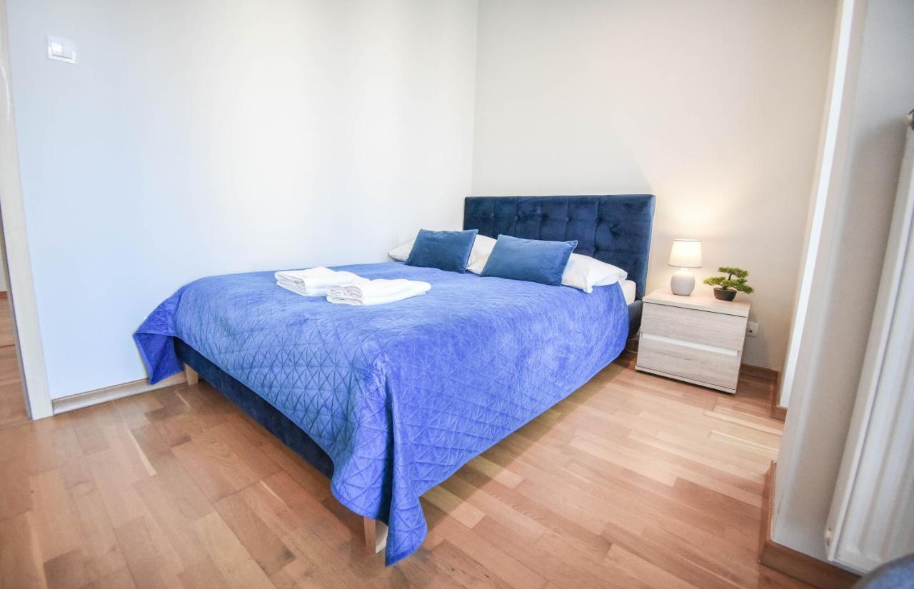Na Wyspie - Casa Marina - Parking Apartment